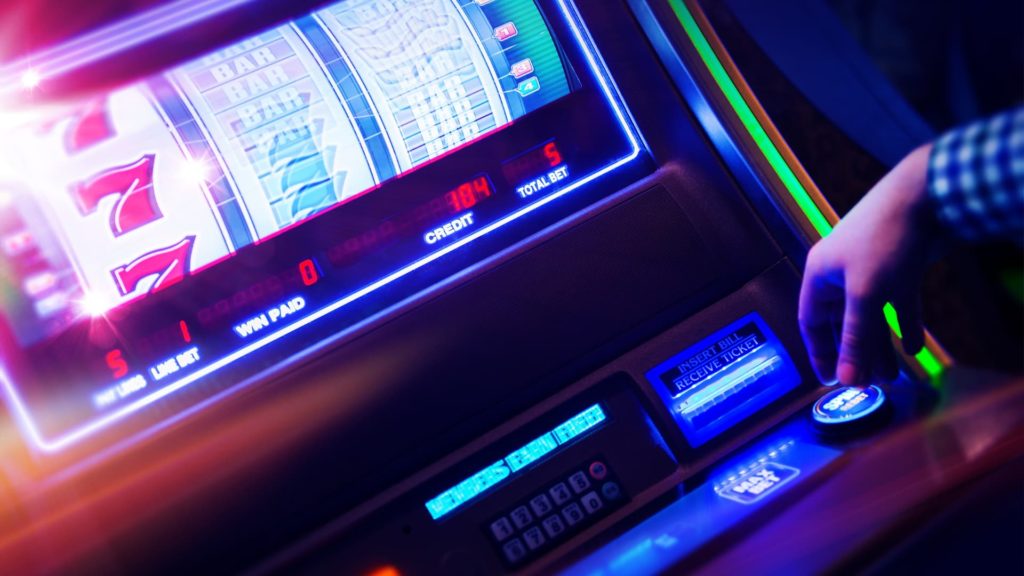 7 Tips To Learn How To Play Slot Machines For Beginners!