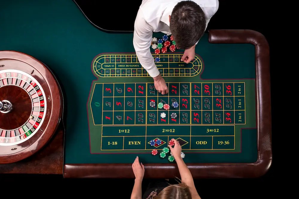 play roulette online