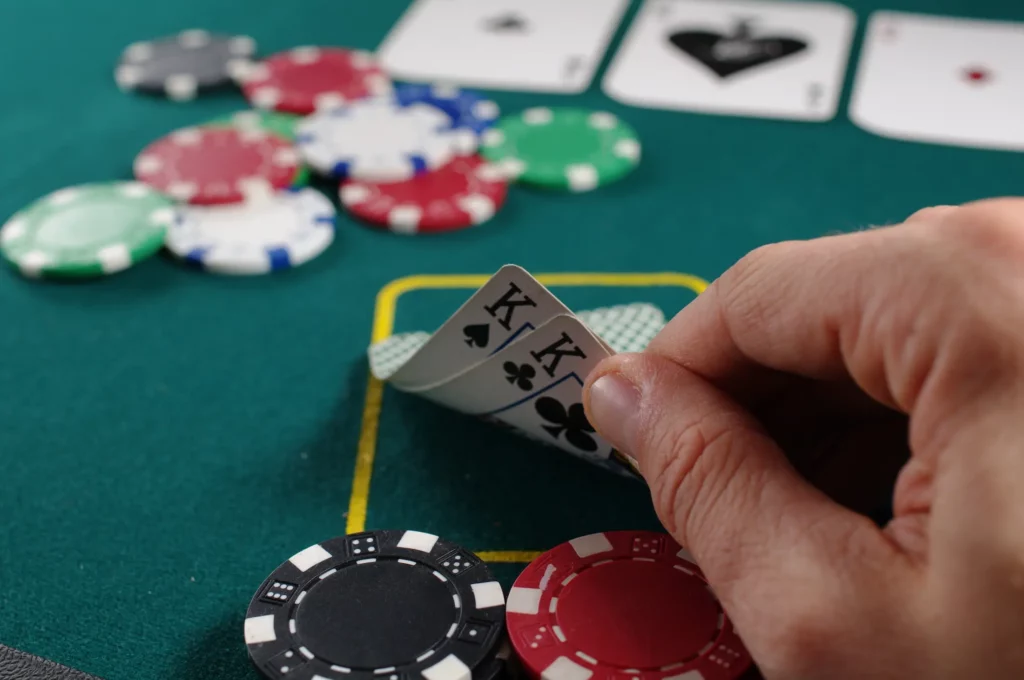play poker online game